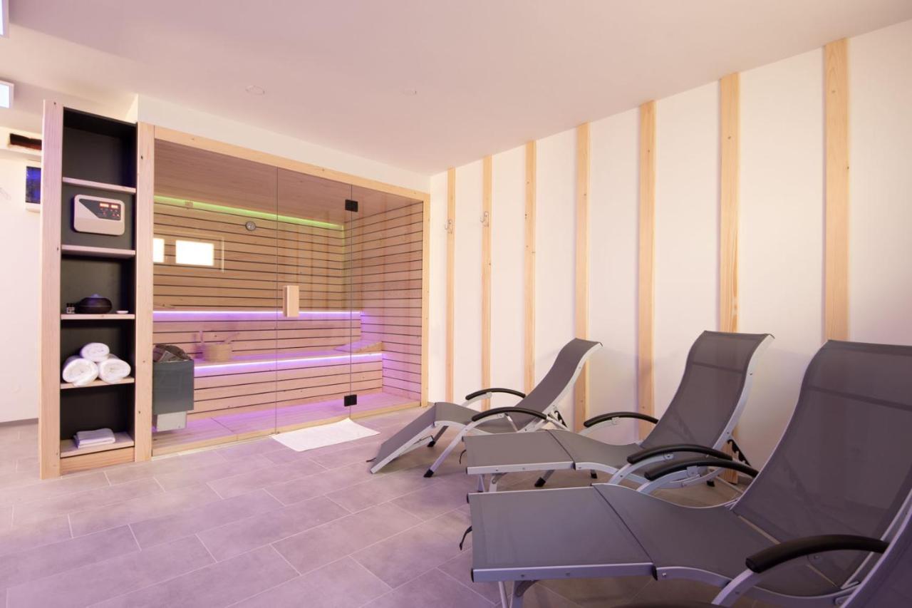 Chic Apartments With Balcony And Spa In Mojstrana Eksteriør billede