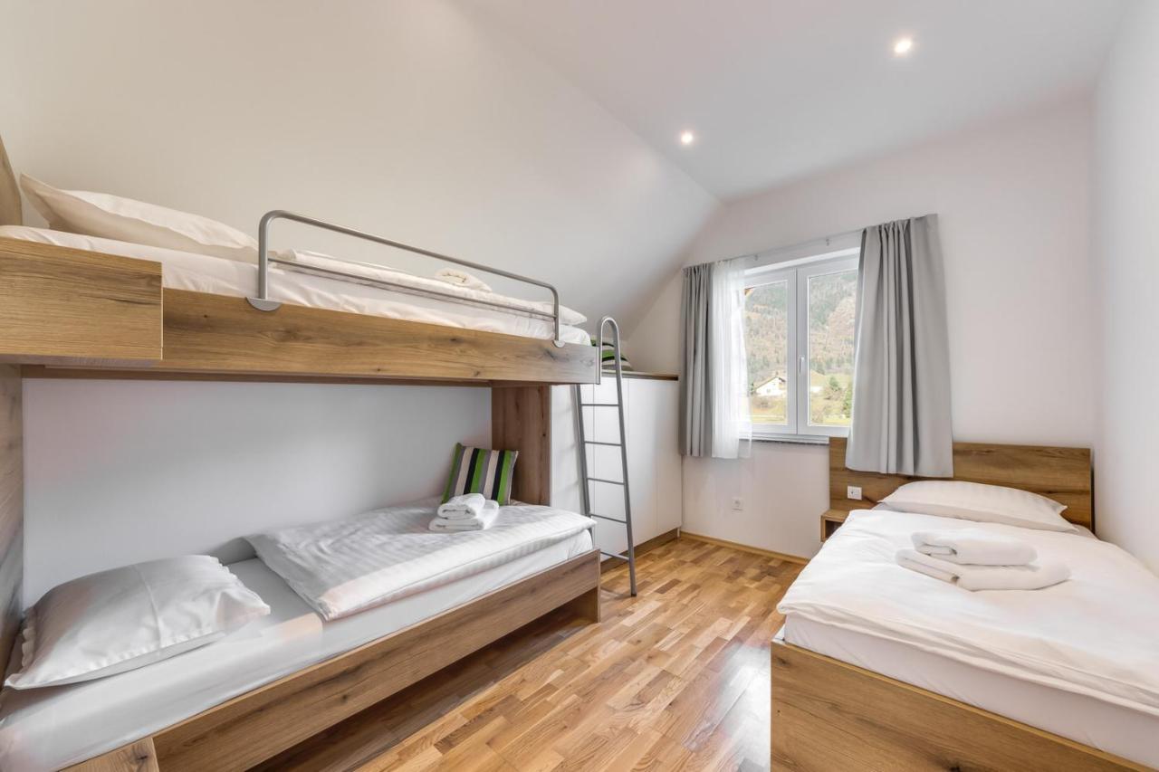 Chic Apartments With Balcony And Spa In Mojstrana Eksteriør billede