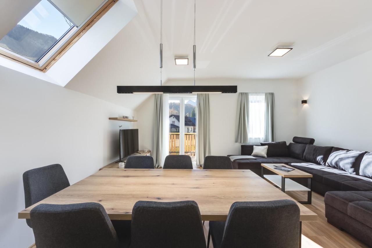 Chic Apartments With Balcony And Spa In Mojstrana Eksteriør billede