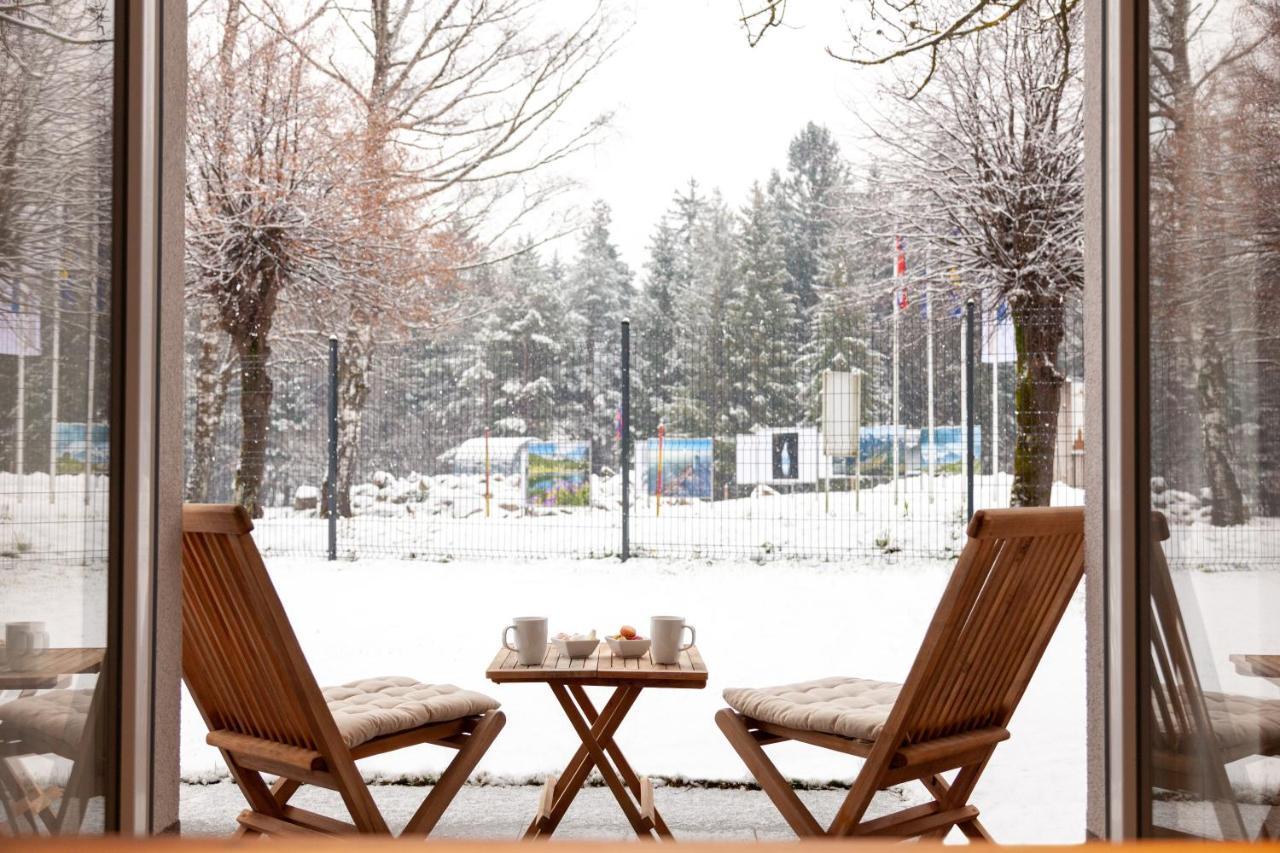 Chic Apartments With Balcony And Spa In Mojstrana Eksteriør billede