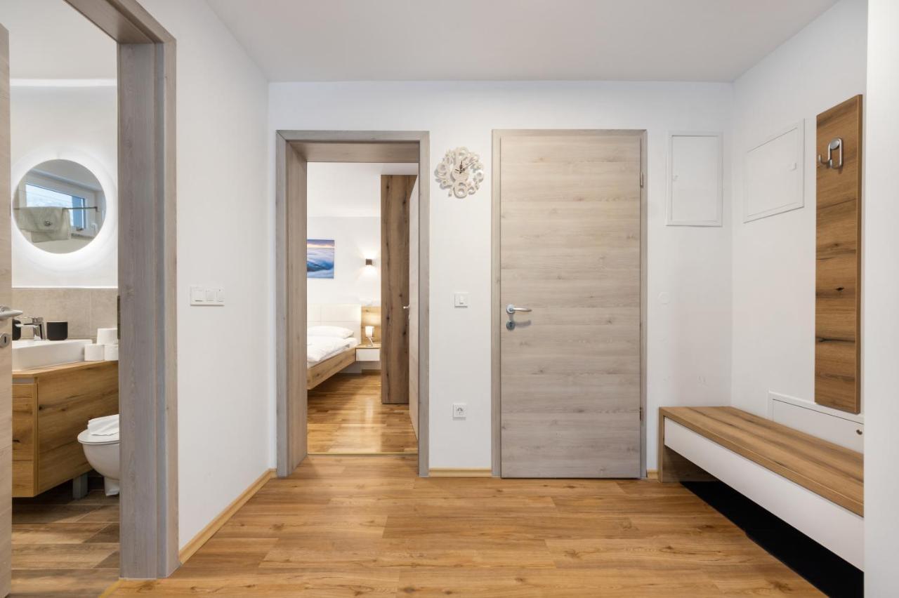 Chic Apartments With Balcony And Spa In Mojstrana Eksteriør billede